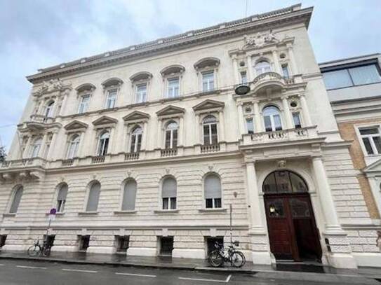 Wohnung mit großer Terrasse im Diplomatenviertel