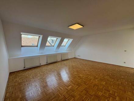 Helle 3-Zimmer DG-Maisonette mit Loggia in Ottakring!