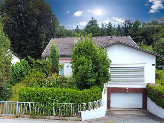 Zweifamilienhaus mit 2 Wohneinheiten in beliebter Lage