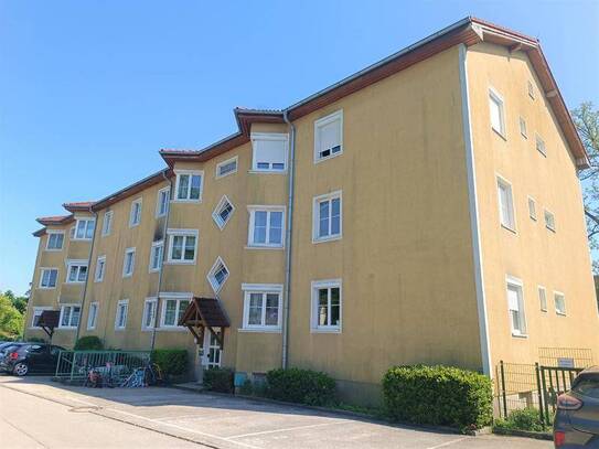 Schöne 3-Zimmer Wohnung in Traun mit Loggia (ohne Lift)