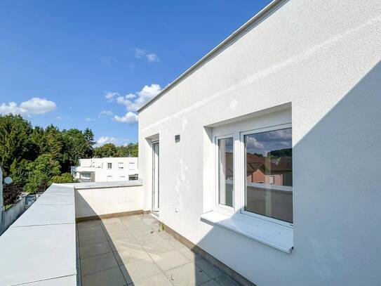 Helle Dachterrassenwohnung, hofseitig gelegen