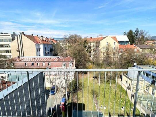 Klimatisierte Altbauwohnung mit Terrasse im Univiertel - Provisionsfrei!