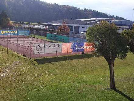 AKTIVE SPORTANLAGE MIT CLUBHAUS - 135 m²-WOHNUNG FREI - FREIZEITWIDMUNG
