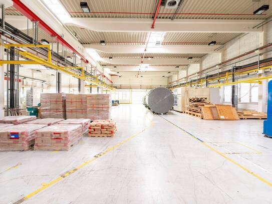 WERNBERG | 1.700m2 Produktions-, Lagerhalle in Gewerbepark zur MIETE