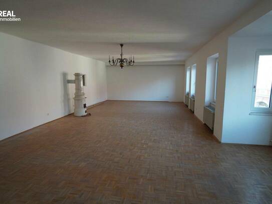 Großzügige 134 m² Wohnung mit Balkon in Waidhofen an der Thaya