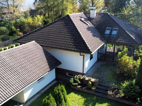 Top gepflegtes Einfamilienhaus mit idyllischem Garten