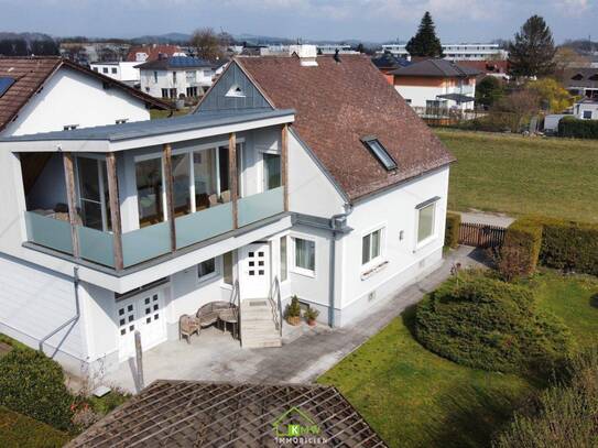 großzügiges Wohnhaus in ruhiger Lage