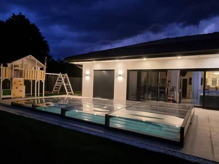 Exklusives Anwesen! Top moderner Bungalow für höchste Ansprüche