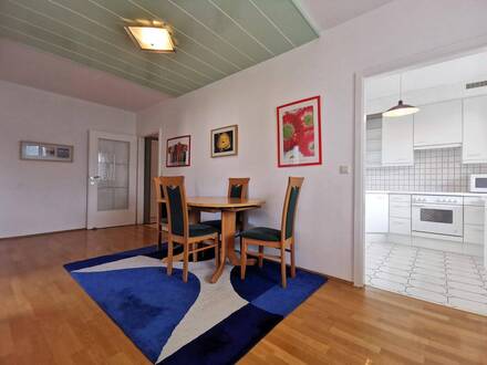 Gepflegte 4 Zimmer ETW im 1. Stock mit großer Loggia und Garage in Krieglach