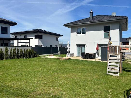 Wohnen mit Stil - Neuwertiges Wohnhaus in der Klagenfurter Vorstadt Viktring