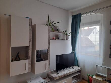 Anlegerwohnung! Modern ausgestattete Eigentumswohnung Top 5 (S) mit KFZ Abstellplatz - Netto Hauptmietzins € 530,-