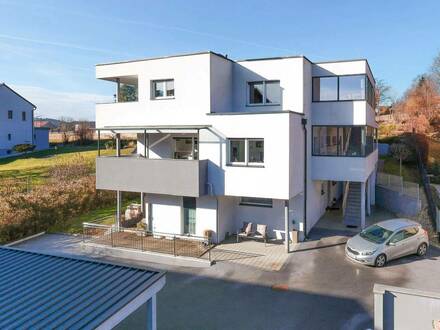 Ilz: Top moderne Eigentumswohnung mit 2 Balkonen und Carport