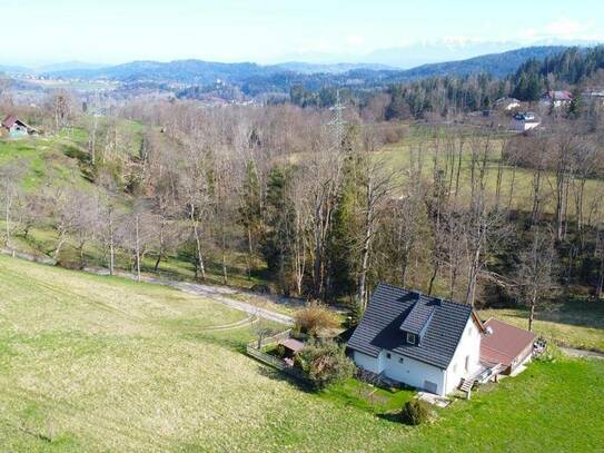 Charmantes Einfamilienhaus mit Einliegerwohnung in Moosburg.