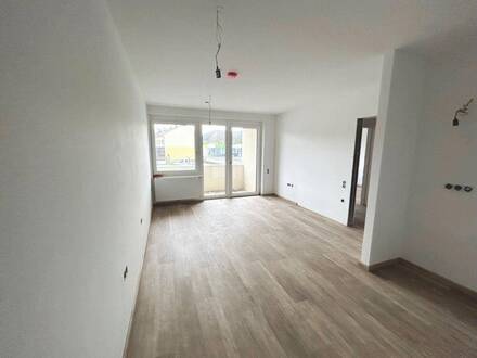 ERSTBEZUG - BEFRISTETE gemütliche 2 Zimmer Erdgeschosswohnung mit Loggia