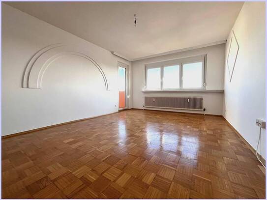 Top Anlegerwohnung in guter Lage in Graz, mit Lift, Balkon, Aussicht, Parkplatz. für 1-2 Personen