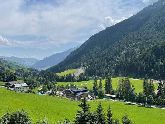 ZWEITWOHNSITZ - ATTRAKTIVE APARTMENTS IM CHALET - EXKLUSIVES BAUPROJEKT MIT TRAUMHAFTEM BERGPANORAMA - ABSOLUTES WOHLFÜ…