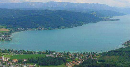 Haus mit Seeblick und Badeplatz