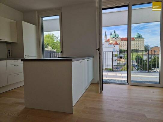 Erstbezug - Moderne Terrassenwohnung mit Stiftsblick