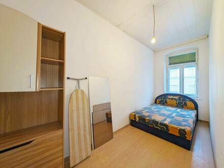 ++NEU++ Sanierungsbedürftige 2-Zimmer Altbau-Wohnung