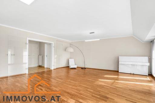 * GEWERBLICHE NUTZUNG MÖGLICH * 107 m² 3-ZIMMER MAISONETTE-WOHNUNG + DACHTERRASSE + KFZ-STELLPLATZ + SCHWIMMBIOTOP