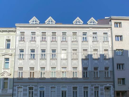 Geräumige 2-Zimmer Wohnung im Altbau