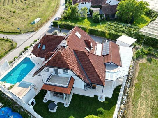 Steirische Apfelstraße nähe Weiz! LUXURIÖSES ANWESEN MIT ATEMBERAUBENDEN PANORAMABLICK!!!