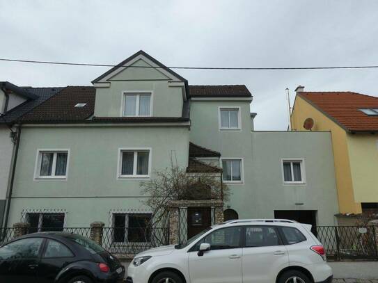 KAISERALLEE: Einfamilienhaus mit 528m² Eigengrund