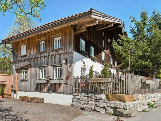 LANDLIEBE PUR!Liebevoll saniertes Rauchhaus in Neumarkt am Wallersee