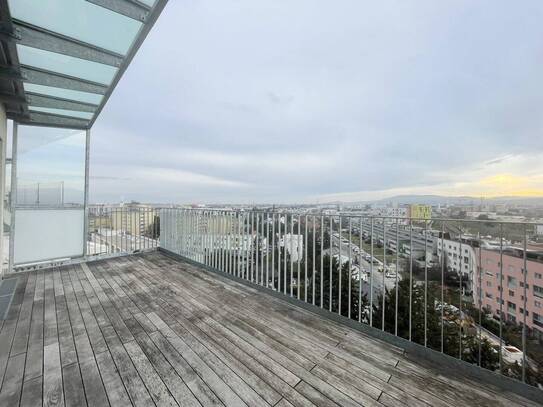 PROVISIONSFREI VOM EIGENTÜMER! EXKLUSIVE 4-ZIMMER-DG-WOHNUNG MIT GROSSZÜGIGEM BALKON UND TOLLEM AUSBLICK!