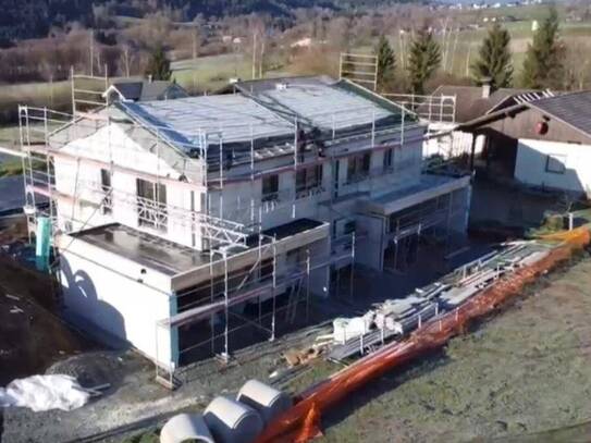 Traumhaftes Wohnen in Kärnten: Erstbezug Doppelhaushälfte mit Garten und Doppelcarport Belagsfertig!