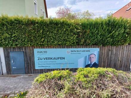 Großzügiger Bungalow auf schönem Eckgrundstück ausbaubar auf 5 Zimmer