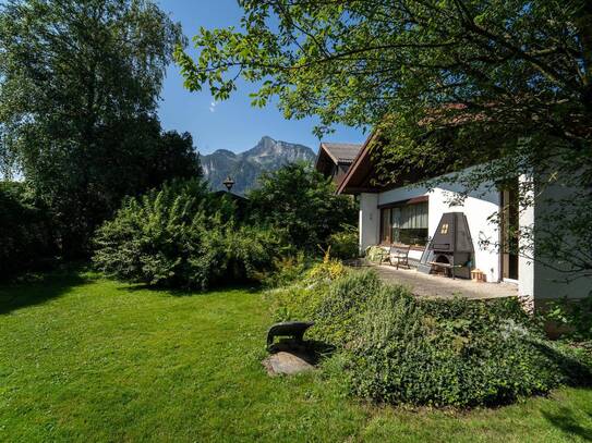 Charmanter Bungalow mit Untersbergblick! Sanierungsbedürftig