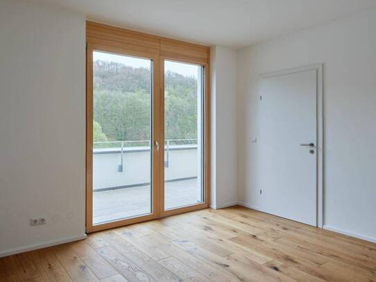 Provisionsfrei! großzügige und helle 4 Zimmer Dachgeschoßwohnung mit Terrasse und Garten_KALEU_B.11