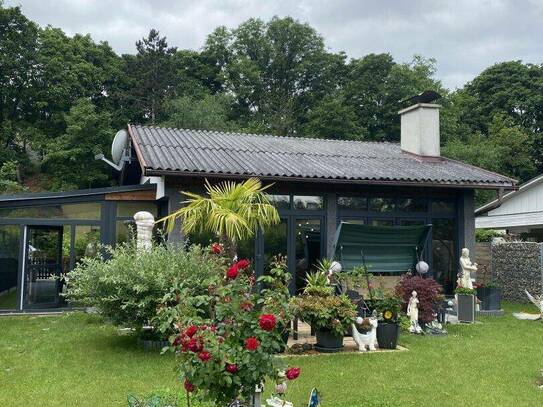 SCHULTZ IMMOBILIEN - Neuer Preis! Schönes Haus beim See mit perfektem Garten!