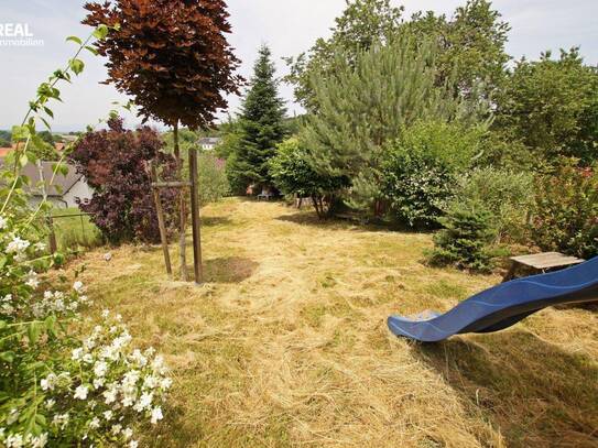 Gelegenheit: Sofort beziehbares Haus mit schmalen Garten.