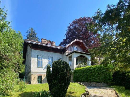 Charmante Jahrhundertwende-Villa auf Südhang im Pressbaumer Zentrum - TEILSANIERT!