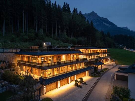 Luxuriöses Dreifamilienhaus mit Pool in den Kitzbüheler Alpen