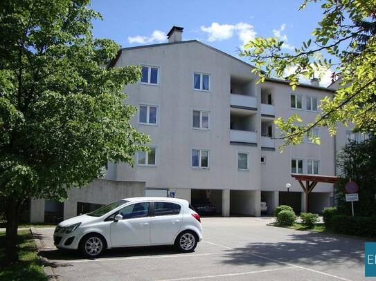 Single- oder Pärchenwohnung im 3. OG mit Balkon