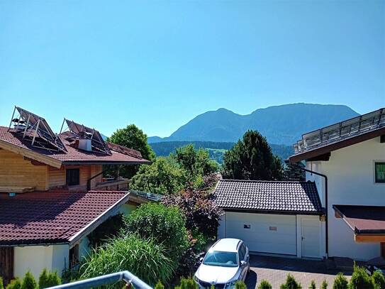 !!!Traumhafte 4 Zimmer Wohnung in ruhiger Toplage – 1 Carport- und 1 Außenstellplatz inklusive!!!