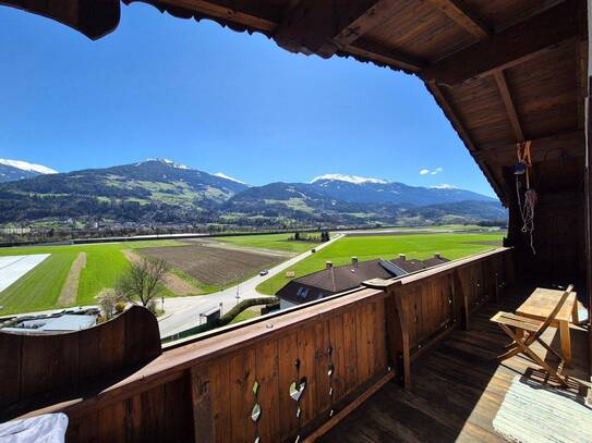 Bergblick trifft Wohnkomfort