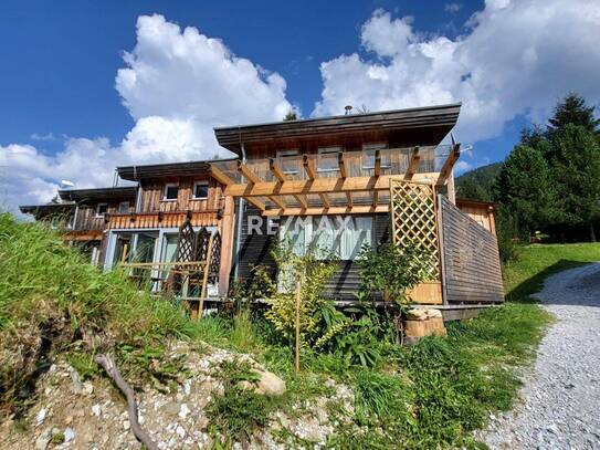 Holzblock-Ferienhaus in schöner Naturlage