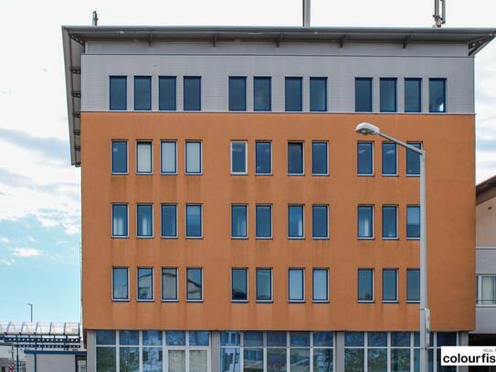 Top Preis-/Leistungsverhältnis - Moderne Bürofläche direkt bei U6 Perfektastraße