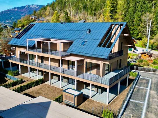 GARTENWOHNUNG I EXKLUSIVER NEUBAU I TIEFGARAGE I STILVOLLES ALPENIDYLL MIT GRIMMING BLICK I PROVISIONSFREI I AB SOFORT I