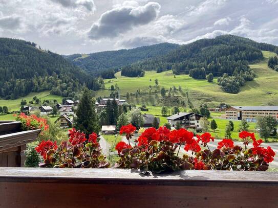 360 Tour / Bestens eingeführtes, modernes Apartmenthotel mit Fernblick in sehr guter Lage von Bad Kleinkirchheim