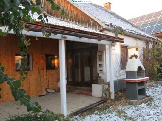 3730 Stoitzendorf: Sanierungsbedürftiges Wochenendhaus 50 Min von Wien