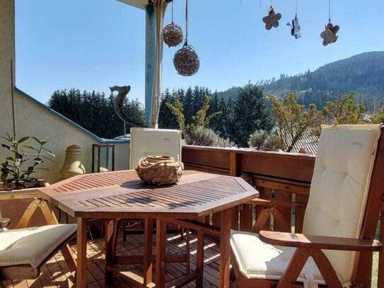 Gemütliche 3-Zimmer-Wohnung mit Balkon und Carport