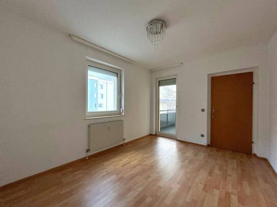 NEUES JAHR - NEUES GLÜCK - 3 ZIMMER WOHNUNG MIT KÜCHE