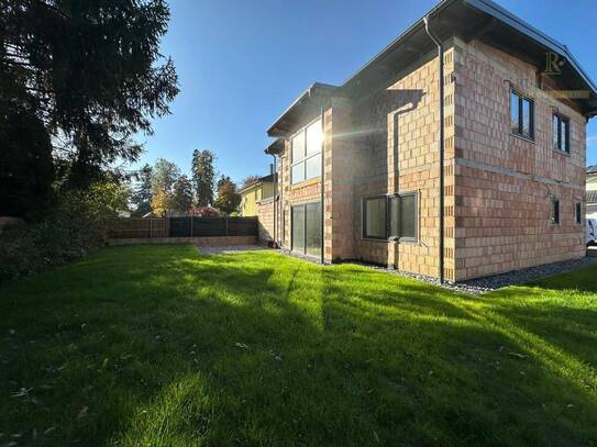 NEUBAU Edelrohbau #Einfamilienhaus mit Garage