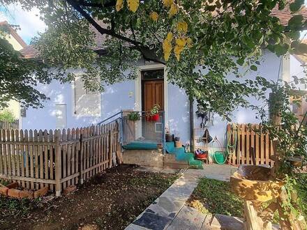 Idyllisches Wohnhaus mit Garten in Dorfruhelage