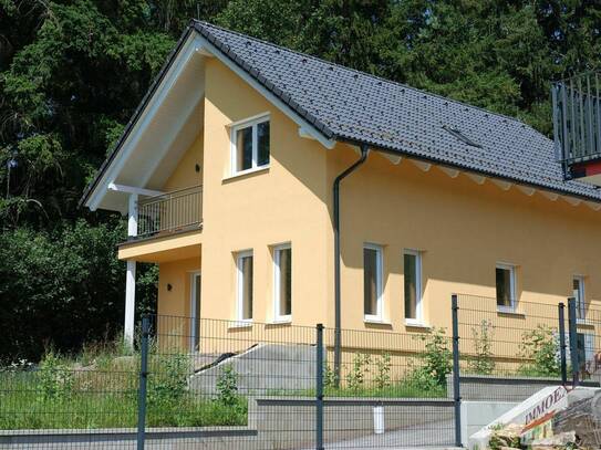 Erstbezug, sofort bezugsfertiges Einfamilienhaus mit Garten in Eichgraben zu verkaufen.